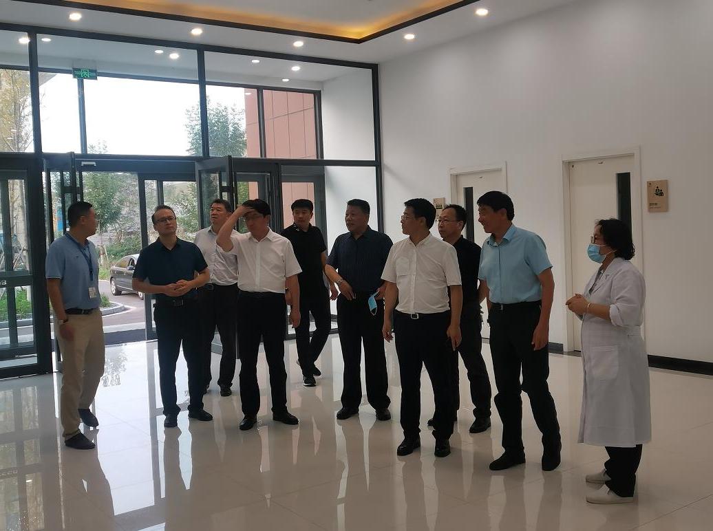市领导与新疆巴音郭楞蒙古自治州党政代表团一行来公司考察